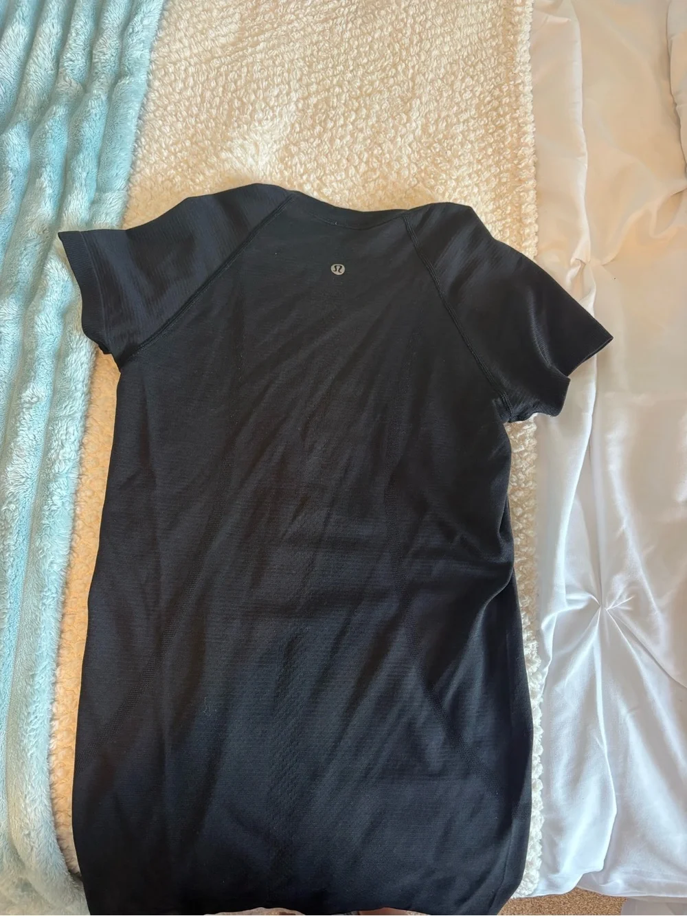 lululemon athletica Black Short Sleeve swiftly tech 4 inch long